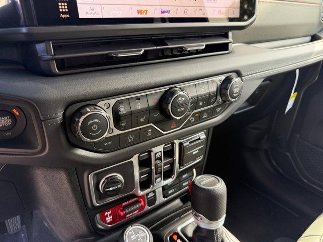 new 2026 Jeep Gladiator car, priced at $54,756