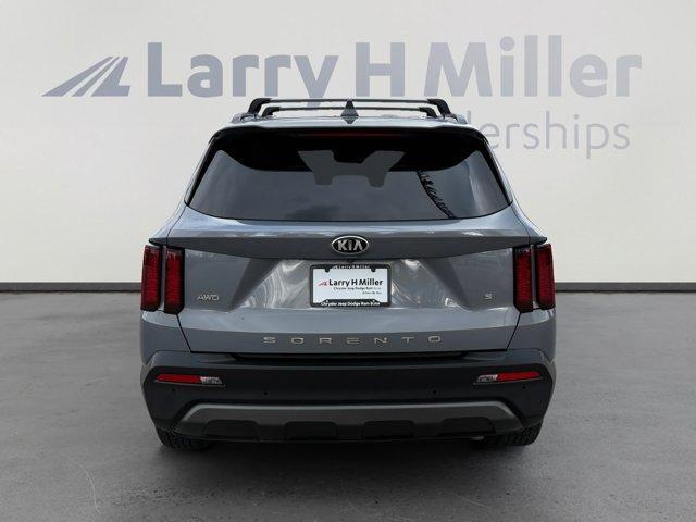 used 2021 Kia Sorento car, priced at $17,909