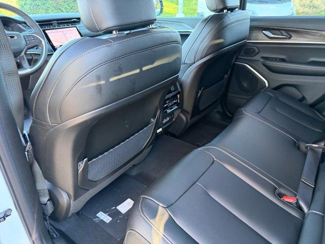 new 2025 Jeep Grand Cherokee car, priced at $42,901