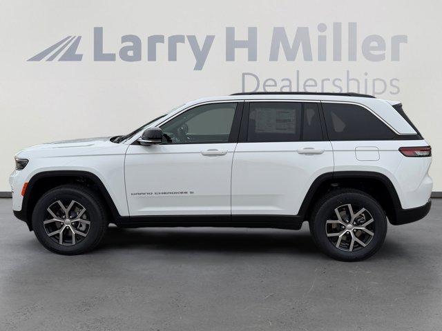 new 2025 Jeep Grand Cherokee car, priced at $48,769,796