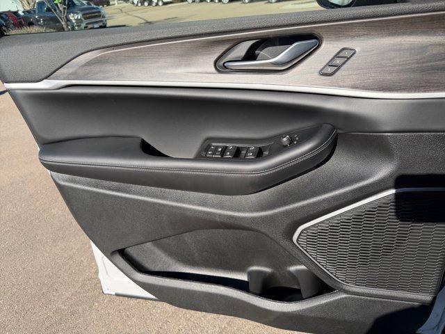 new 2026 Jeep Grand Cherokee car, priced at $50,016