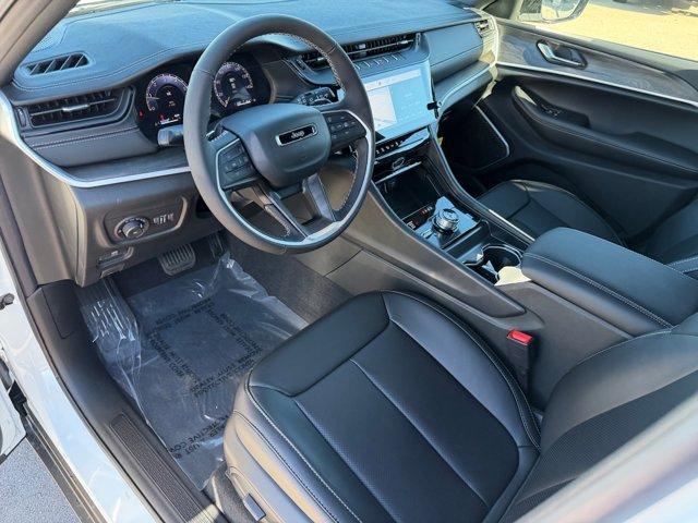 new 2026 Jeep Grand Cherokee car, priced at $50,016