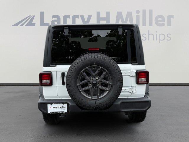 new 2026 Jeep Wrangler car, priced at $43,754