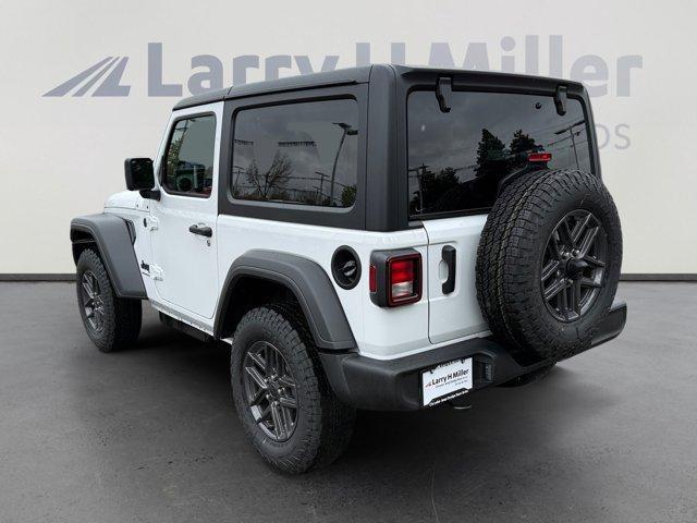 new 2026 Jeep Wrangler car, priced at $43,754