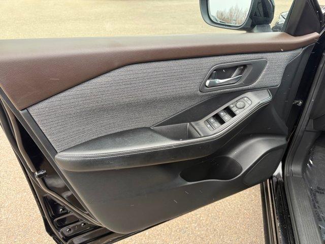 used 2023 Nissan Rogue car, priced at $19,290