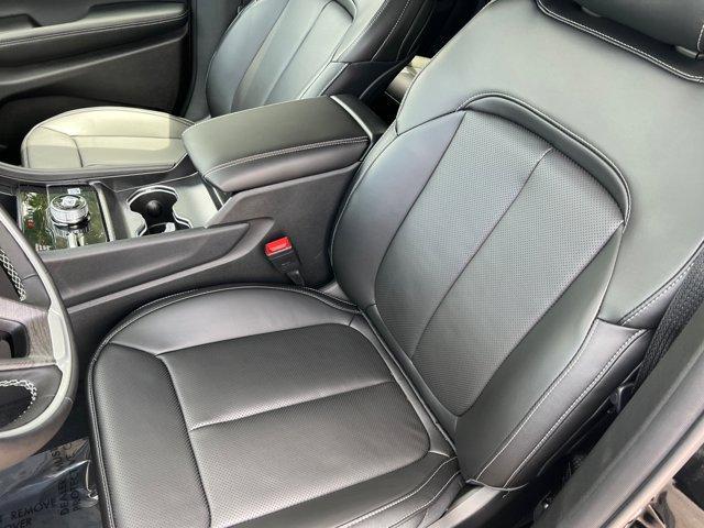 new 2025 Jeep Grand Cherokee car, priced at $48,772