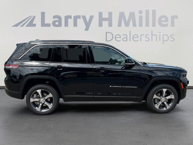 new 2025 Jeep Grand Cherokee car, priced at $48,772