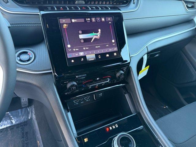 new 2025 Jeep Grand Cherokee car, priced at $35,656