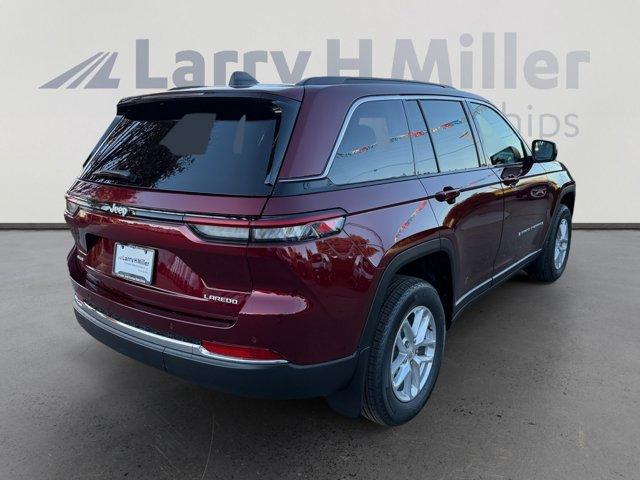 new 2025 Jeep Grand Cherokee car, priced at $35,656