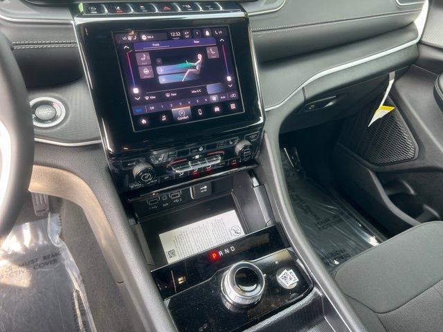 new 2025 Jeep Grand Cherokee L car, priced at $36,756