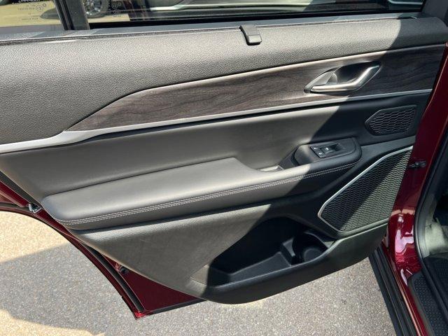 new 2025 Jeep Grand Cherokee L car, priced at $49,642