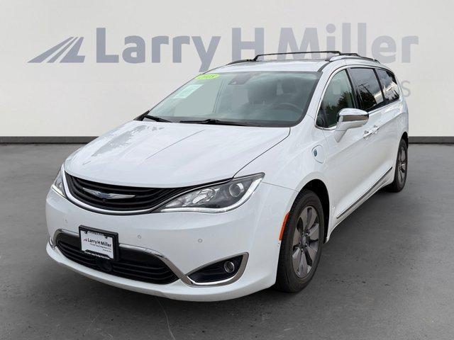 used 2018 Chrysler Pacifica Hybrid car, priced at $15,670