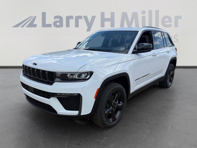 new 2026 Jeep Grand Cherokee car, priced at $43,183