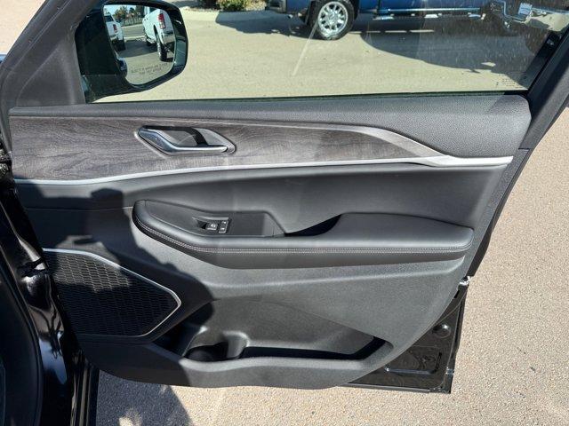 new 2025 Jeep Grand Cherokee car, priced at $41,441