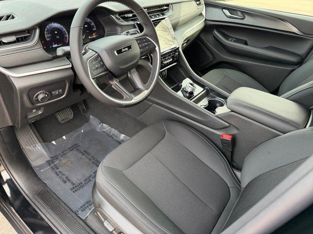 new 2026 Jeep Grand Cherokee car, priced at $43,245