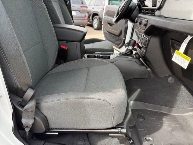 new 2026 Jeep Wrangler car, priced at $43,522