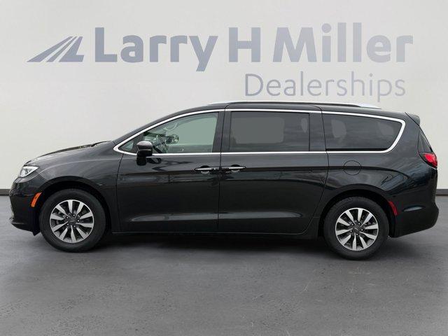 used 2021 Chrysler Pacifica car, priced at $19,310