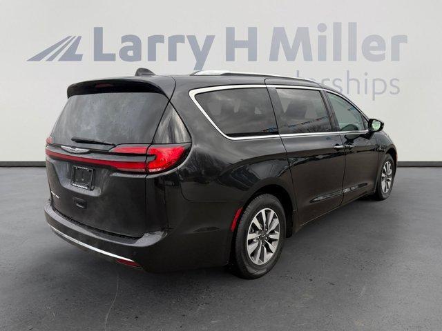used 2021 Chrysler Pacifica car, priced at $19,310