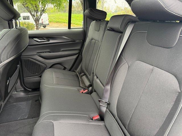 new 2026 Jeep Grand Cherokee car, priced at $38,604