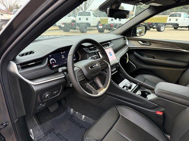 new 2025 Jeep Grand Cherokee car, priced at $48,841