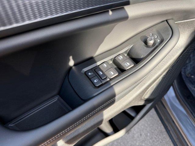 used 2025 Jeep Grand Cherokee car, priced at $31,539