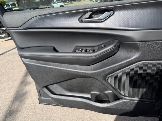 new 2025 Jeep Grand Cherokee car, priced at $37,805