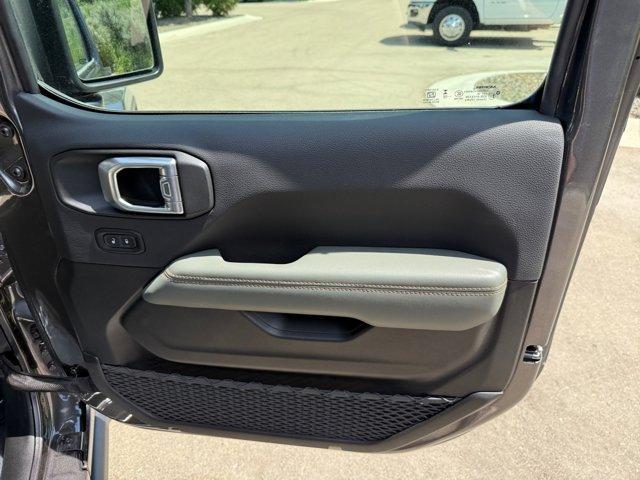 new 2026 Jeep Gladiator car, priced at $55,229