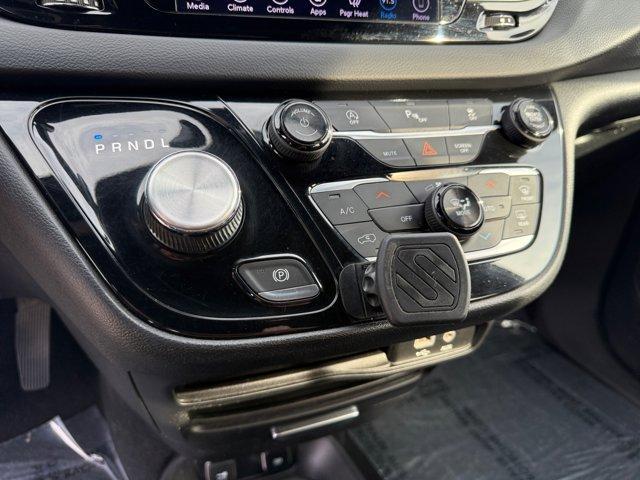 used 2018 Chrysler Pacifica car, priced at $10,731