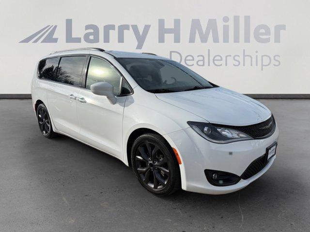 used 2018 Chrysler Pacifica car, priced at $10,731