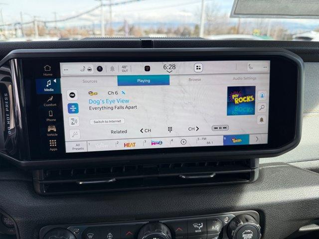 new 2026 Jeep Gladiator car, priced at $43,958