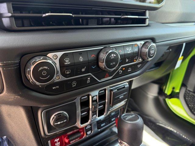 new 2025 Jeep Gladiator car, priced at $46,410