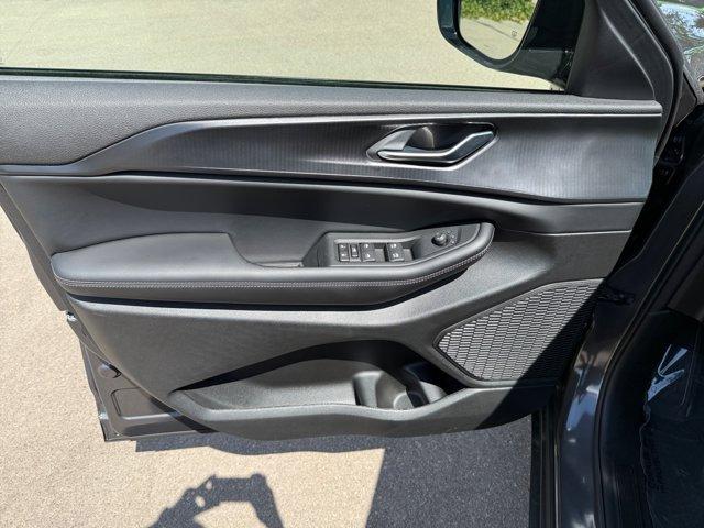 new 2025 Jeep Grand Cherokee car, priced at $39,628