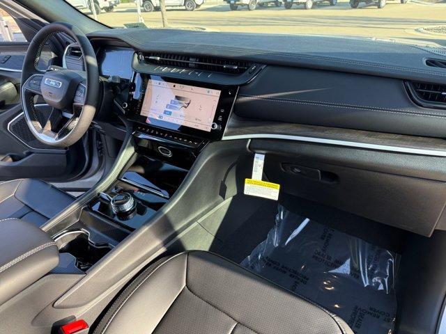 new 2026 Jeep Grand Cherokee car, priced at $49,464