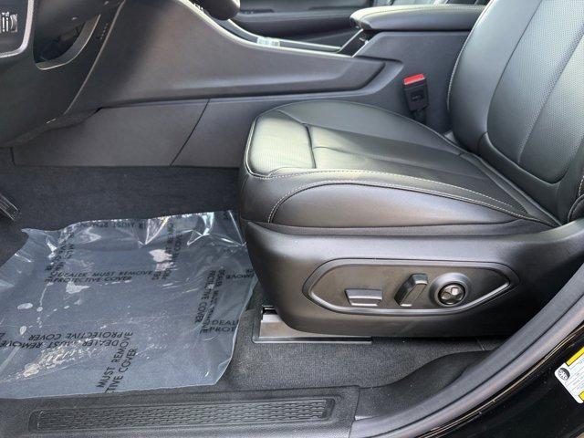 new 2025 Jeep Grand Cherokee car, priced at $53,955