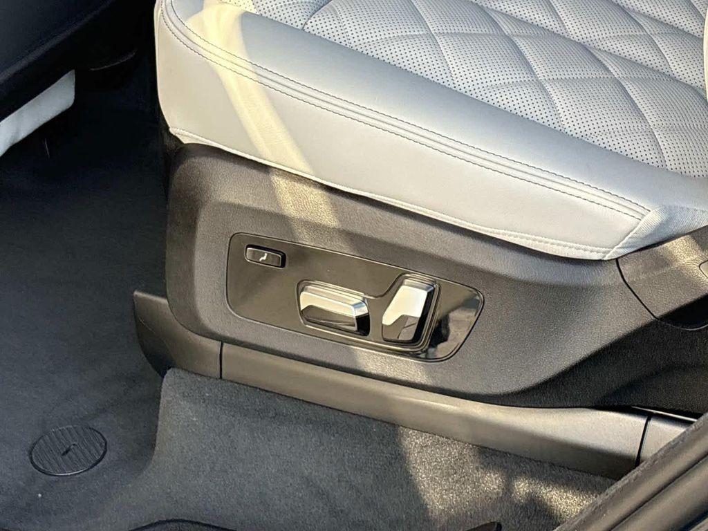 new 2026 BMW X7 car, priced at $104,835