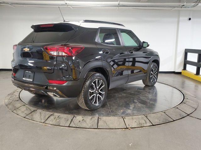 used 2023 Chevrolet TrailBlazer car, priced at $21,498