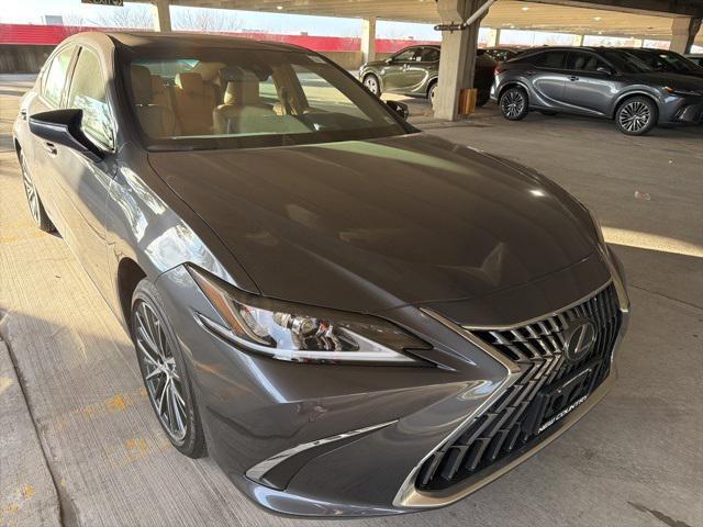 new 2025 Lexus ES 350 car, priced at $54,300