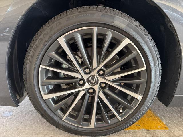 new 2025 Lexus ES 350 car, priced at $54,300