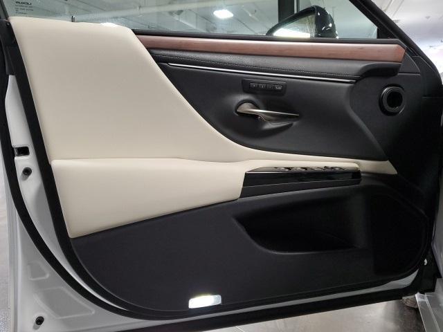 used 2024 Lexus ES 350 car, priced at $37,498