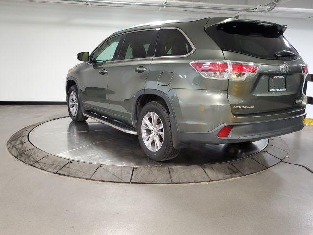 used 2015 Toyota Highlander car, priced at $16,498