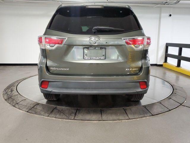 used 2015 Toyota Highlander car, priced at $16,498