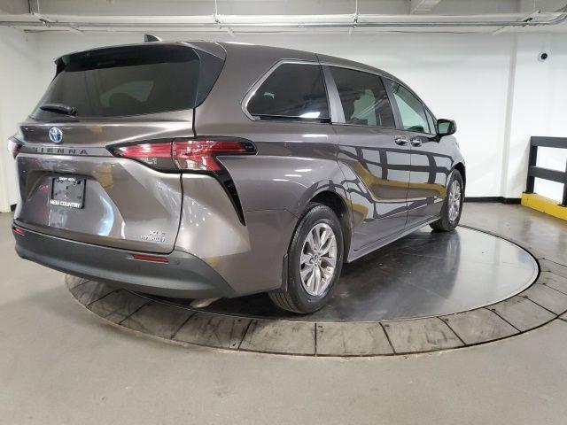 used 2022 Toyota Sienna car, priced at $32,998