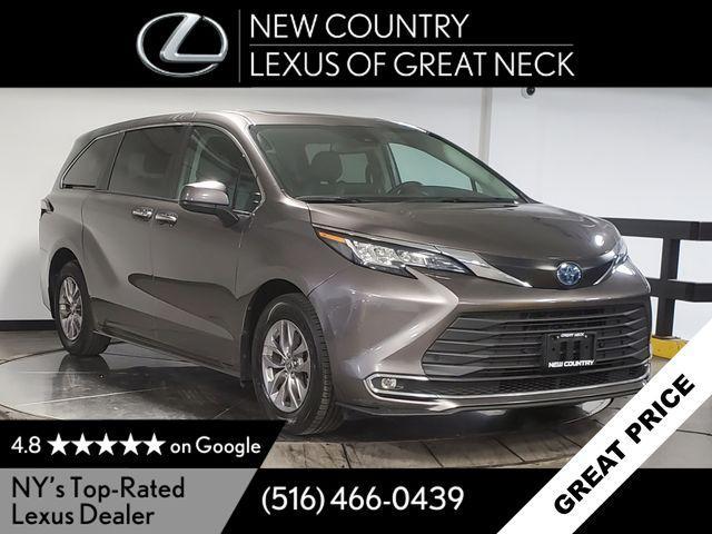 used 2022 Toyota Sienna car, priced at $32,998