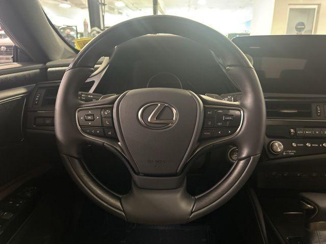 used 2025 Lexus ES 350 car, priced at $52,173