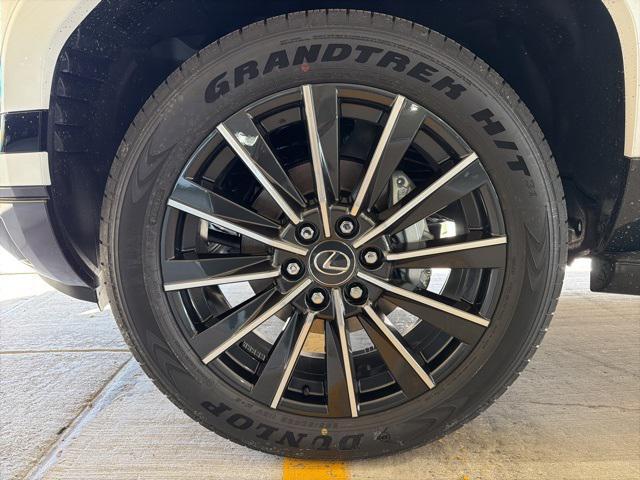 new 2026 Lexus GX 550 car, priced at $84,094