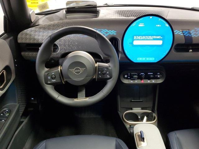 used 2025 MINI Hardtop car, priced at $28,998