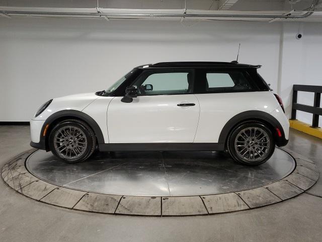 used 2025 MINI Hardtop car, priced at $28,998