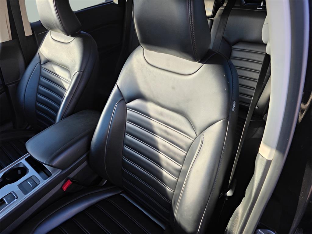 used 2023 Ford Edge car, priced at $18,995