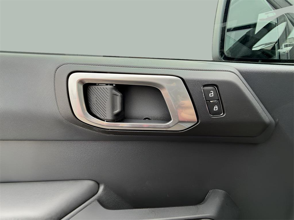 new 2025 Ford Bronco car, priced at $53,983