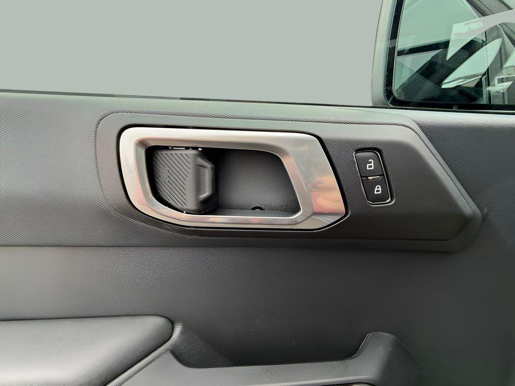 new 2025 Ford Bronco car, priced at $52,933